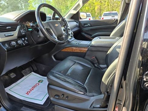 Used 2019 Chevrolet Tahoe Premier AWD/4WD image 11