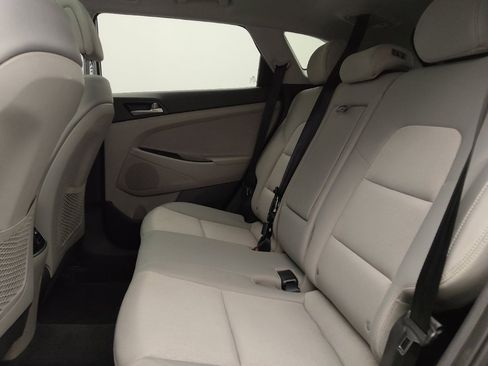 Used 2018 Hyundai Tucson Value FWD image 18