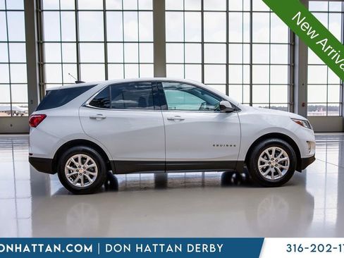 Used 2020 Chevrolet Equinox LT w/ Driver Convenience Package FWD image 35