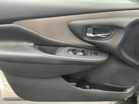 Used 2023 Nissan Murano SV w/ SV Midnight Edition Package AWD/4WD image 11