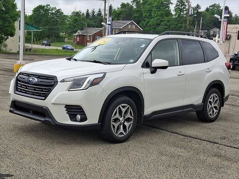 Used 2023 Subaru Forester Premium AWD/4WD image 4