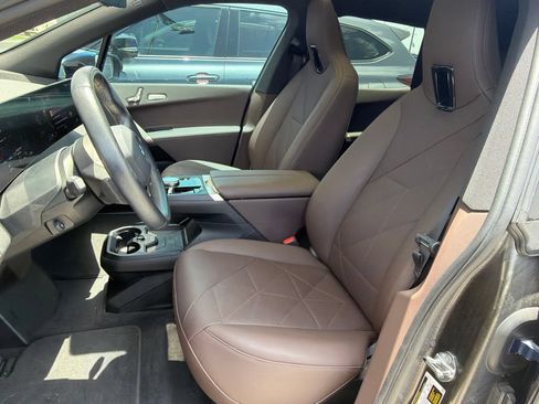 Used 2023 BMW iX xDrive50 w/ Sport Package AWD/4WD image 3