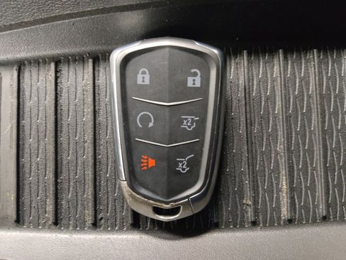 Used 2018 Cadillac Escalade Luxury image 32