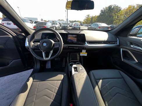 Certified 2025 BMW X1 xDrive28i w/ Convenience Package image 12