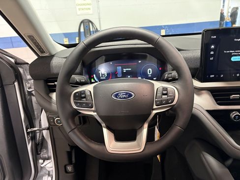 New 2026 Ford Explorer Active w/ Active Comfort Package image 10
