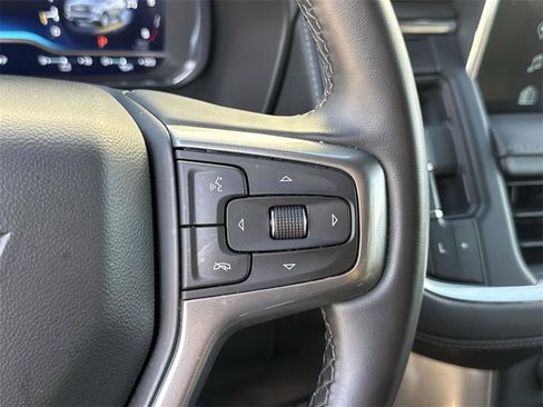 Used 2024 Chevrolet Suburban LT image 36