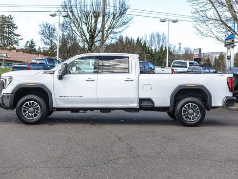 Used 2024 GMC Sierra 3500 SLE w/ SLE Convenience Package image 16