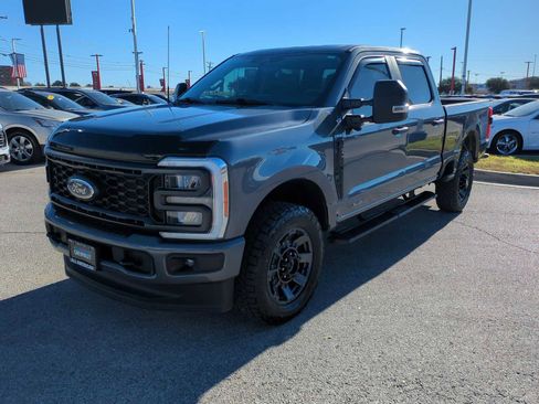 Used 2023 Ford F250 XL w/ STX Appearance Package image 4