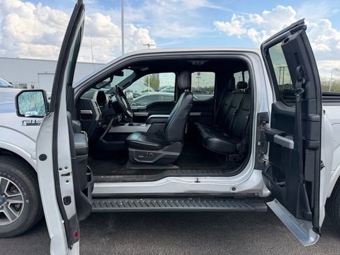 Used 2015 Ford F150 Lariat image 14