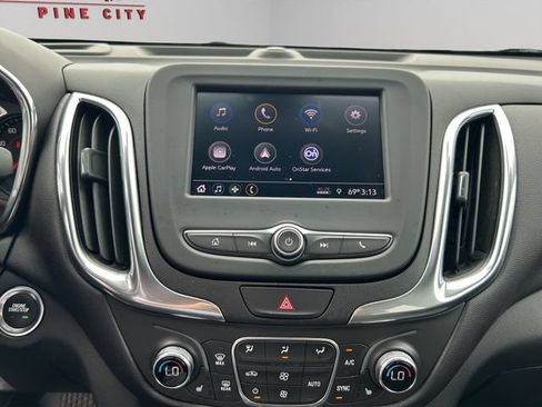 Used 2020 Chevrolet Equinox LT AWD/4WD image 2