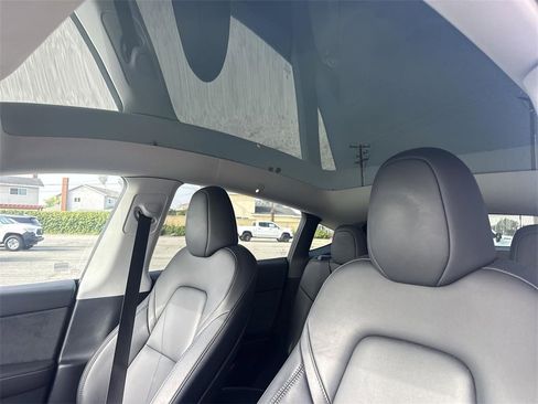 Used 2024 Tesla Model Y Long Range image 16