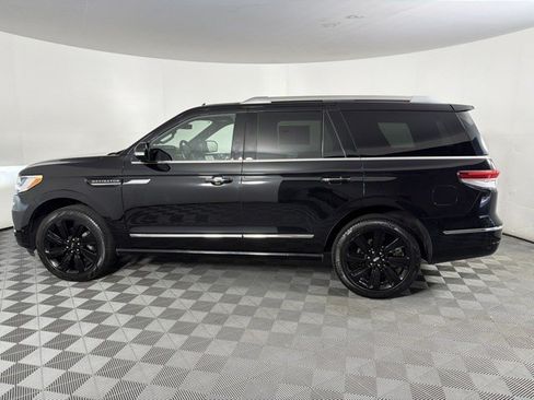 Used 2024 Lincoln Navigator Reserve AWD/4WD image 12