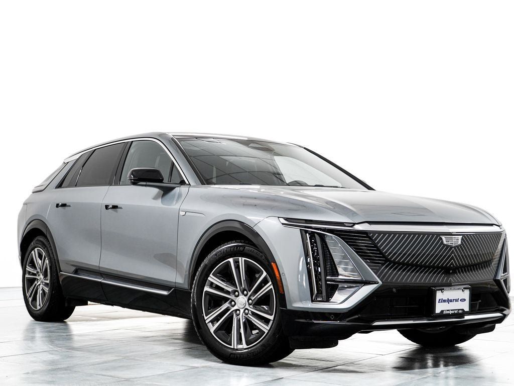 Used 2024 Cadillac Lyriq Luxury AWD/4WD image 1