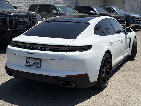 Used 2024 Porsche Panamera image 5
