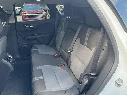 Used 2025 Chevrolet Blazer LT FWD image 7
