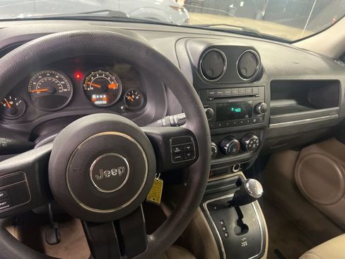 Used 2014 Jeep Patriot Sport w/ Power Value Group image 14