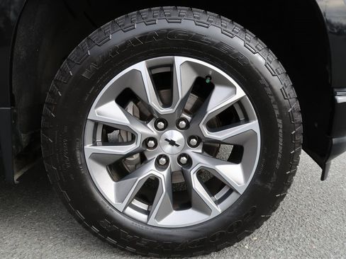 Certified 2020 Chevrolet Silverado 1500 RST image 41