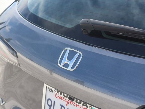 Certified 2024 Honda HR-V LX image 8