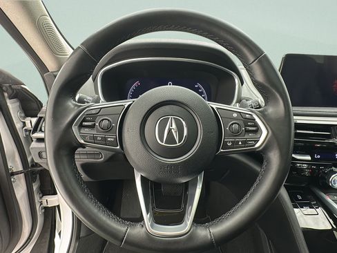 Used 2025 Acura MDX SH-AWD image 16