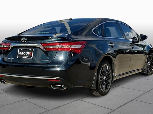 Used 2016 Toyota Avalon Touring image 12