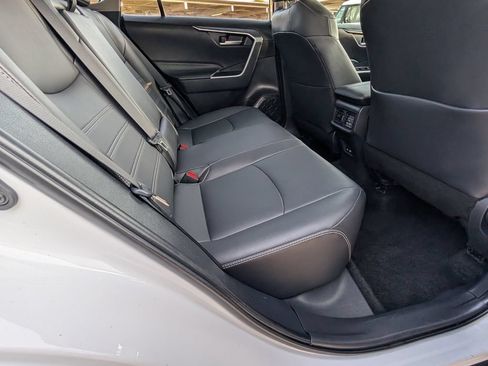 Used 2025 Toyota RAV4 XLE Premium FWD image 20