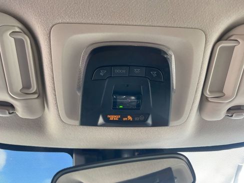 Used 2023 Toyota Corolla LE image 21