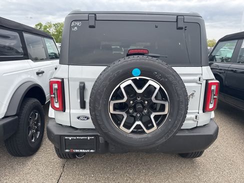 New 2026 Ford Bronco Outer Banks AWD/4WD image 13