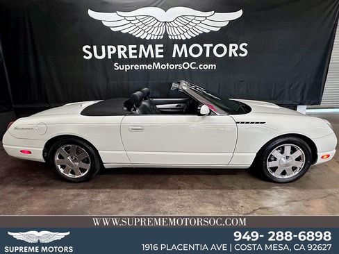 Used 2002 Ford Thunderbird Deluxe image 1