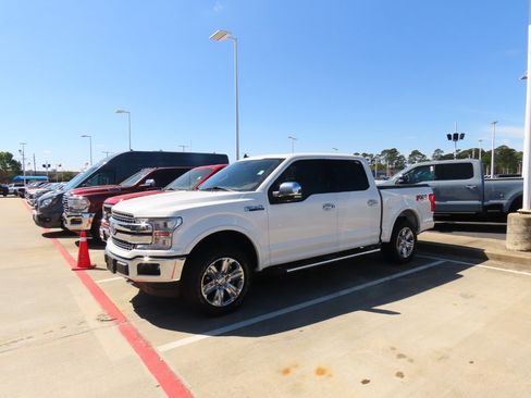 Used 2020 Ford F150 Lariat w/ Equipment Group 502A Luxury image 2