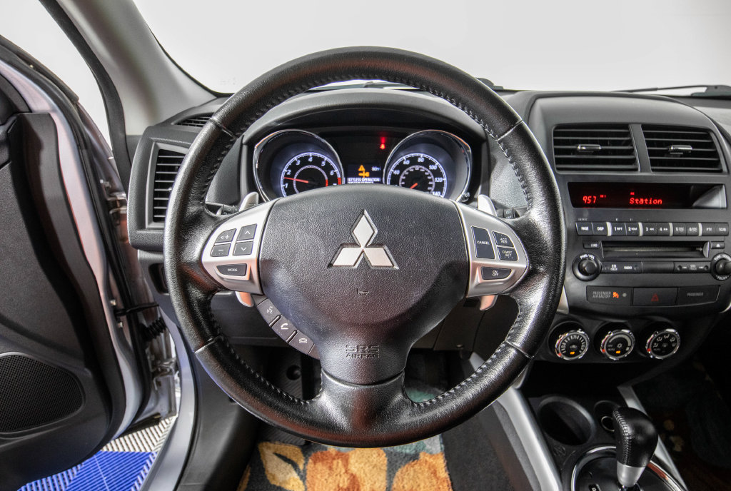 Used 2012 Mitsubishi Outlander Sport SE FWD image 19