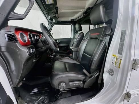 Used 2019 Jeep Wrangler Unlimited Rubicon AWD/4WD image 17