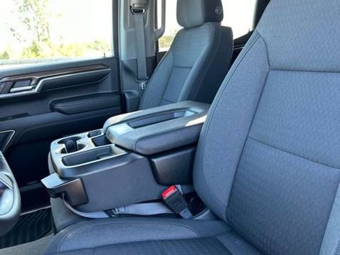 Used 2023 Chevrolet Silverado 1500 LT image 20