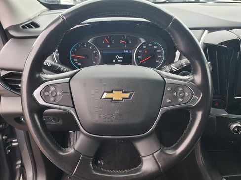 Used 2020 Chevrolet Traverse LT image 14
