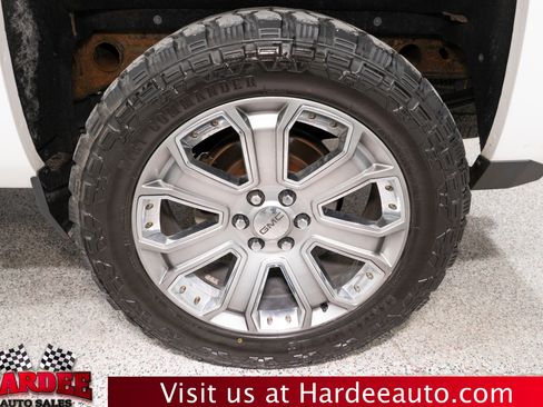 Used 2017 Chevrolet Silverado 1500 LTZ w/ LTZ Plus Package image 10