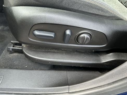 Used 2022 Chevrolet Equinox LT image 16