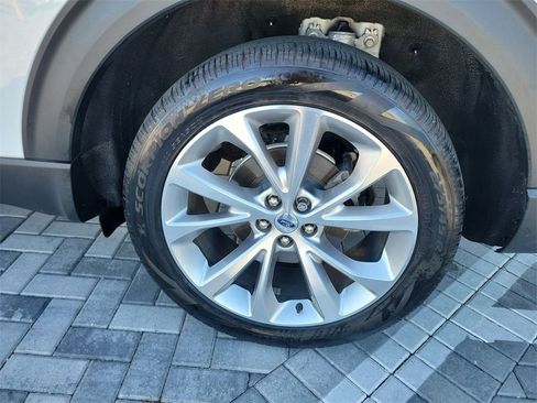 Used 2021 Ford Explorer Platinum w/ Equipment Group 601A image 14