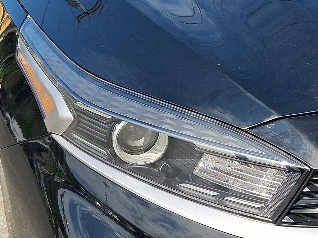 Used 2023 Kia Forte LXS w/ LXS Technology Package FWD image 10