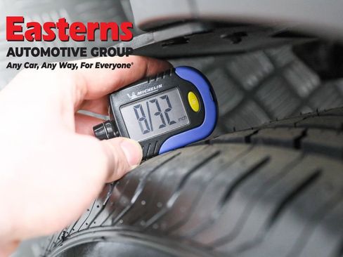 Used 2022 Ford Escape SE w/ Cold Weather Package image 25