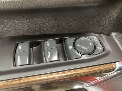 Used 2021 Chevrolet Silverado 2500 LT w/ Convenience Package image 29