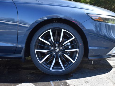New 2026 Honda Accord Touring image 10