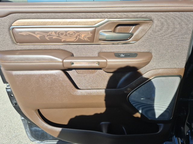 Used 2025 RAM 1500 Limited AWD/4WD image 15