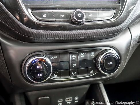 Certified 2022 Chevrolet TrailBlazer LT w/ Convenience Package image 16