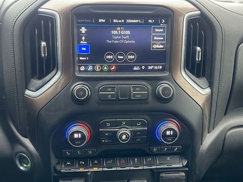 Used 2019 Chevrolet Silverado 1500 High Country w/ Technology Package image 25