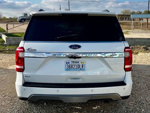 Used 2020 Ford Expedition XLT w/ Equipment Group 202A image 4