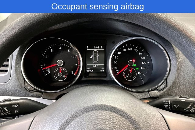 Used 2011 Volkswagen Golf 4-Door FWD image 16