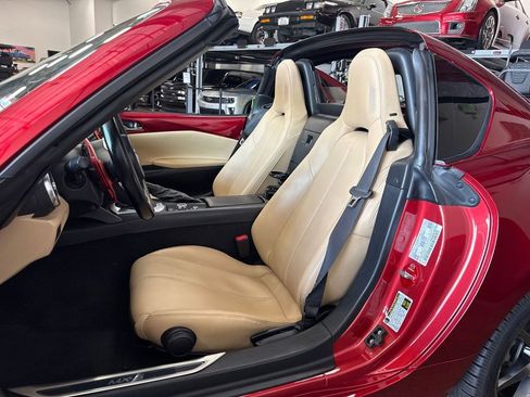 Used 2019 MAZDA MX-5 Miata RF Grand Touring w/ Interior Package image 65
