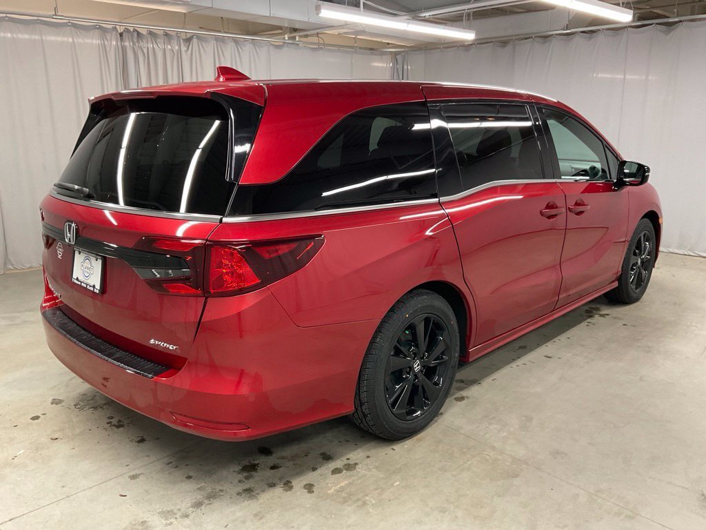 Used 2023 Honda Odyssey Sport image 11