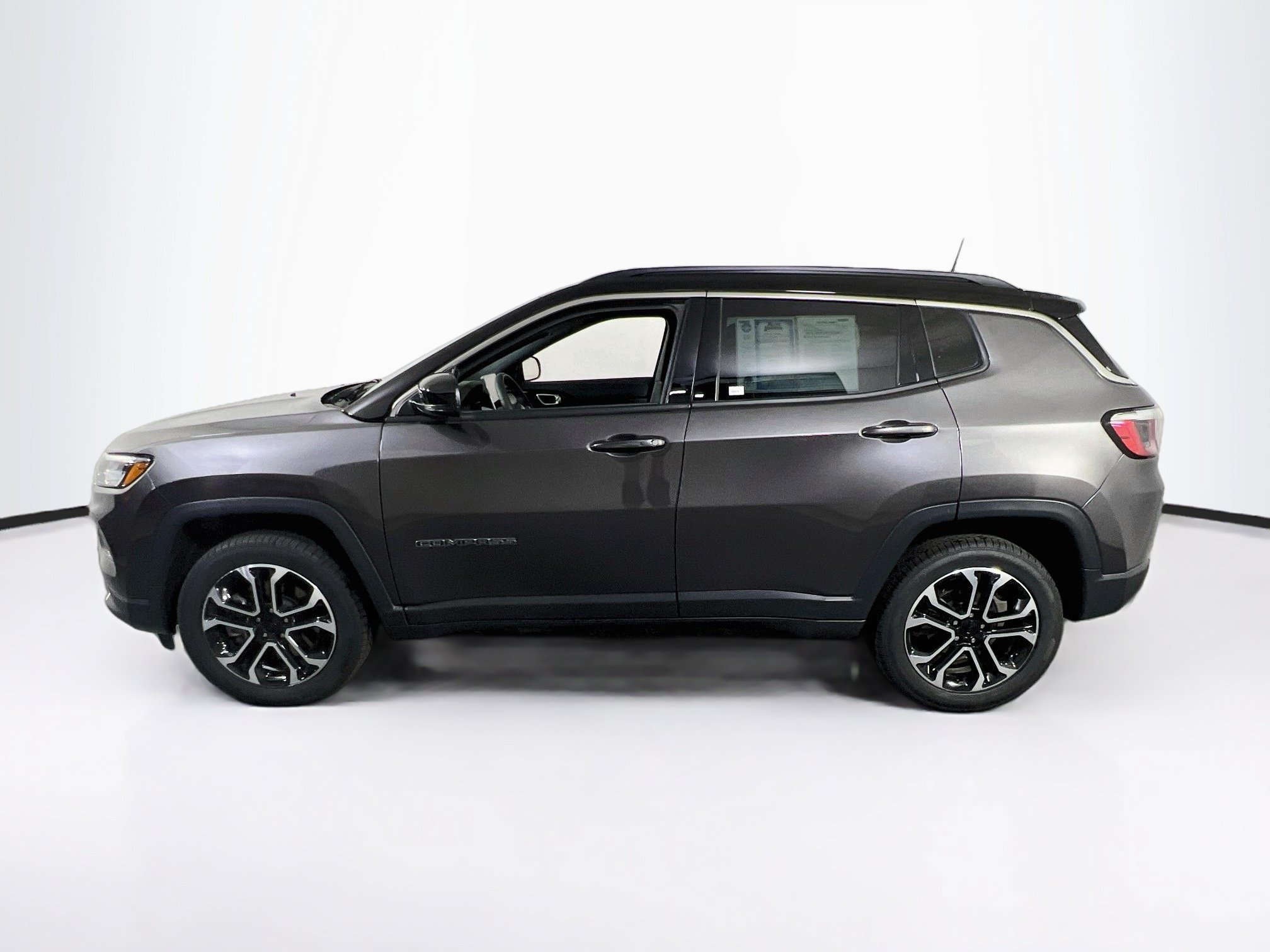 Used 2023 Jeep Compass Limited AWD/4WD image 8