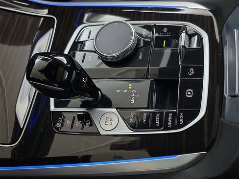 Used 2023 BMW X5 xDrive45e image 26