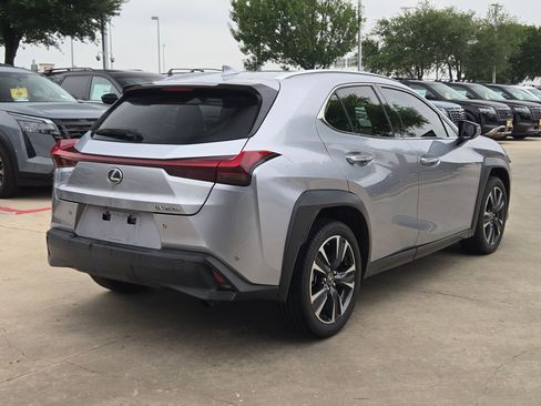 Used 2023 Lexus UX 250h FWD w/ Accessory Package (Z2) image 3